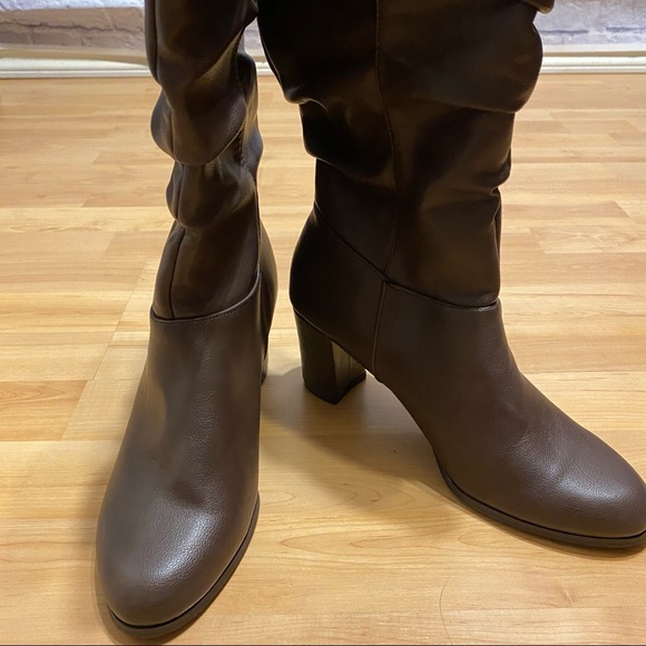 Easy Street Mara Slouch Boots - Picture 4 of 9